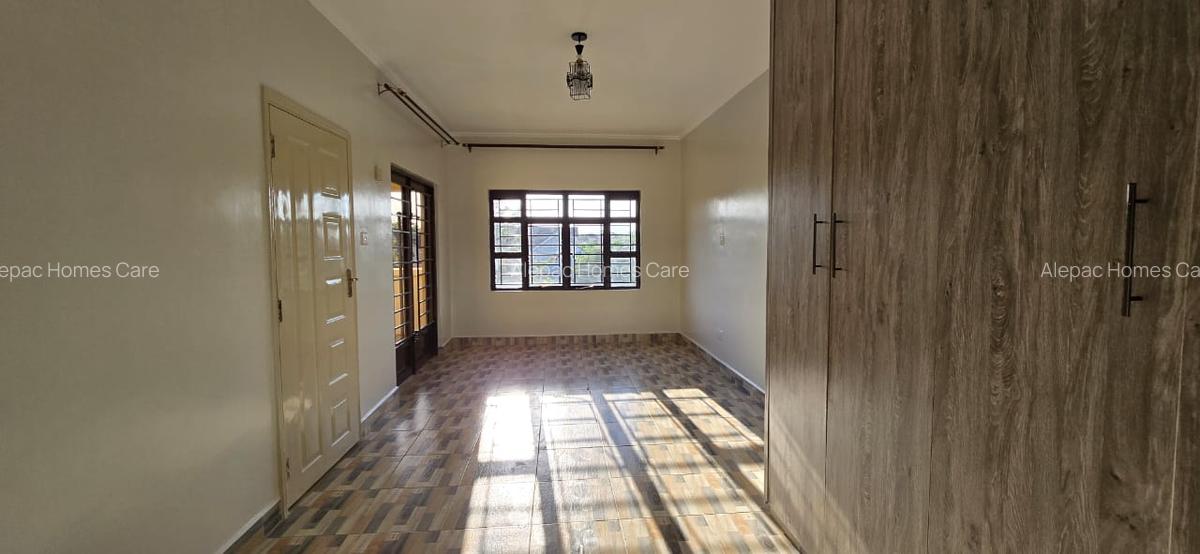 5 Bed House with En Suite at Varsityville - 15