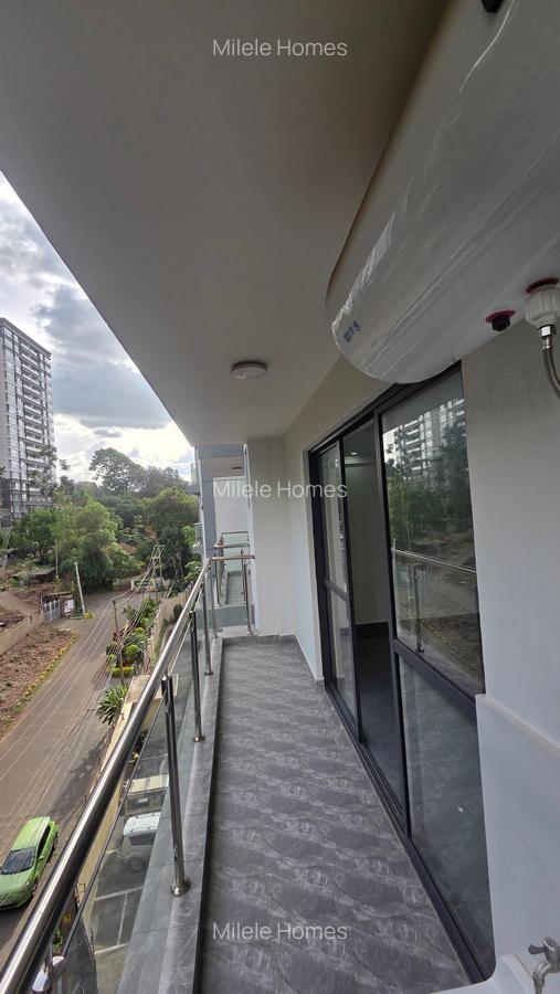 Serviced 3 Bed Apartment with En Suite at Riverside Drive - 7