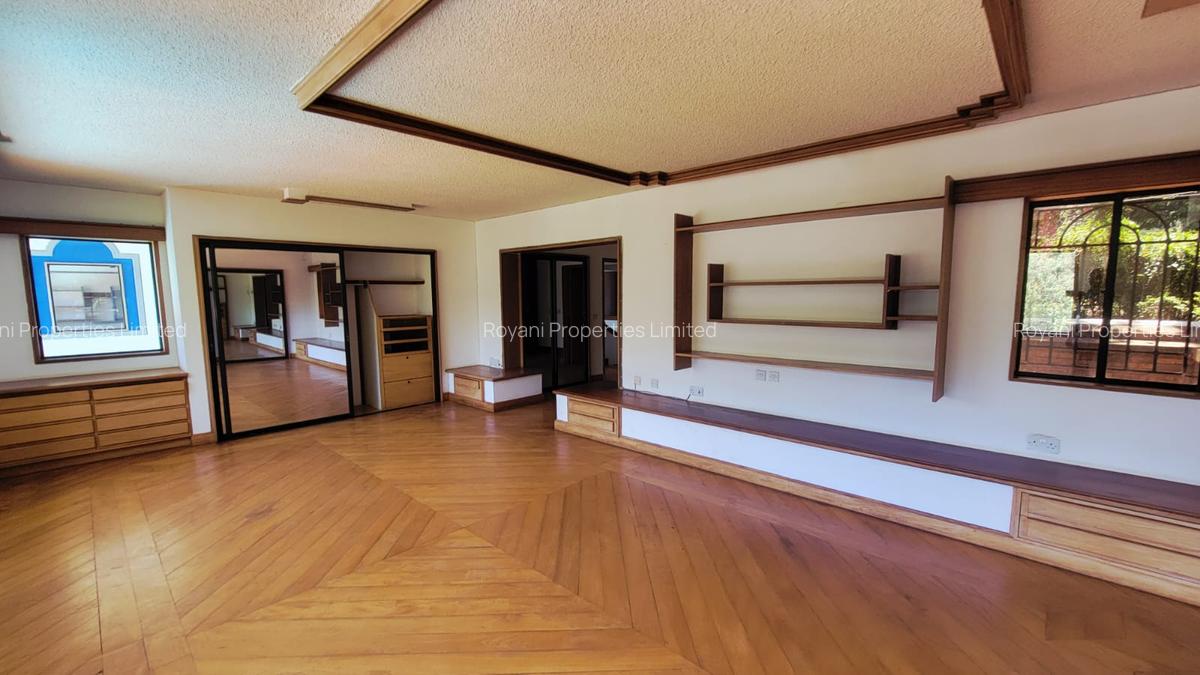 6 Bed House with En Suite in Kitisuru - 12