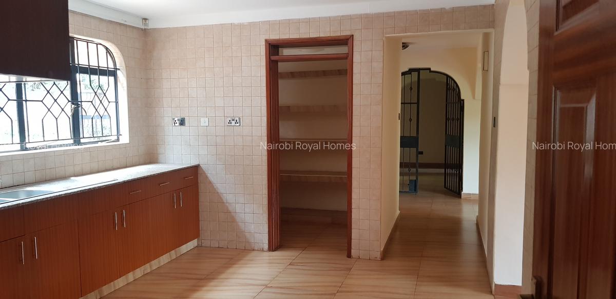 4 Bed Townhouse with En Suite at Ruaka Road - 20