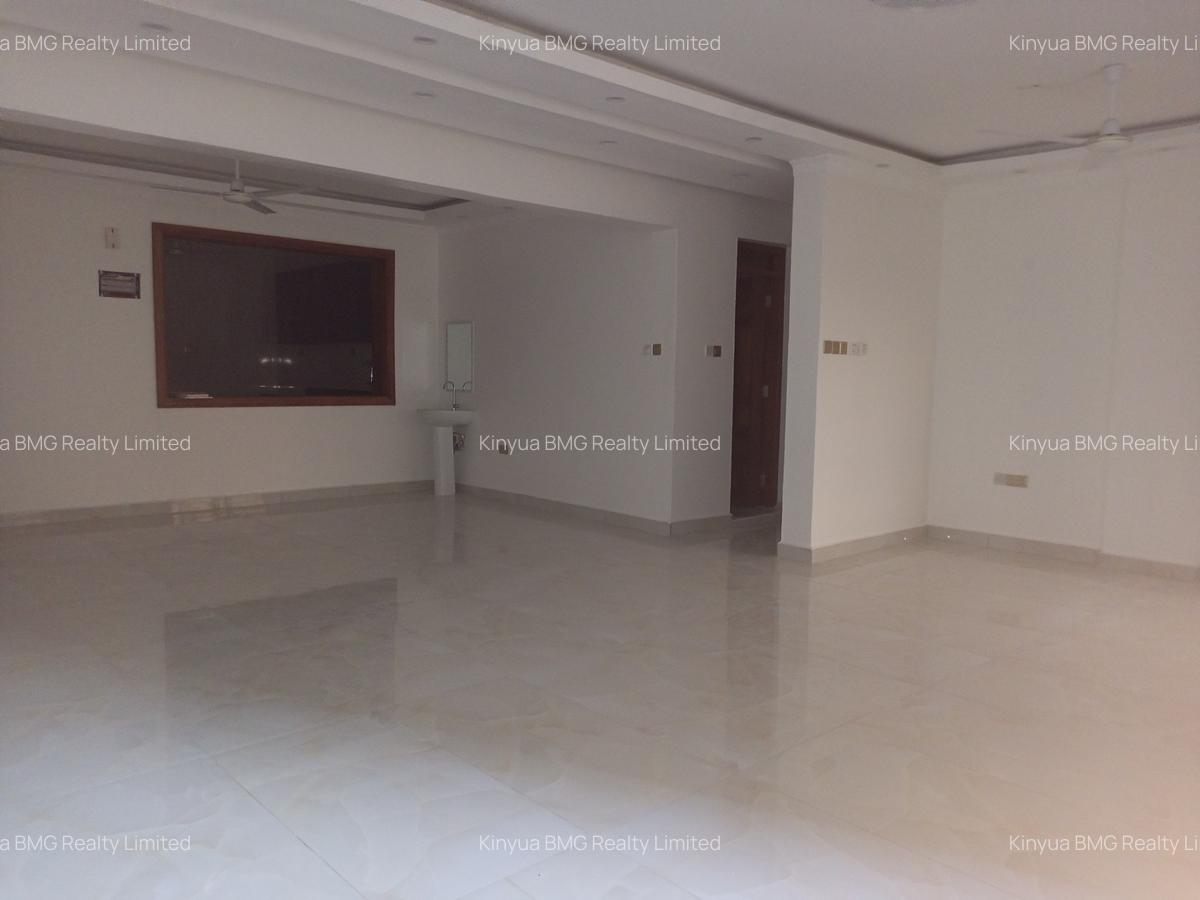 3 Bed Apartment with En Suite in Mombasa CBD - 1