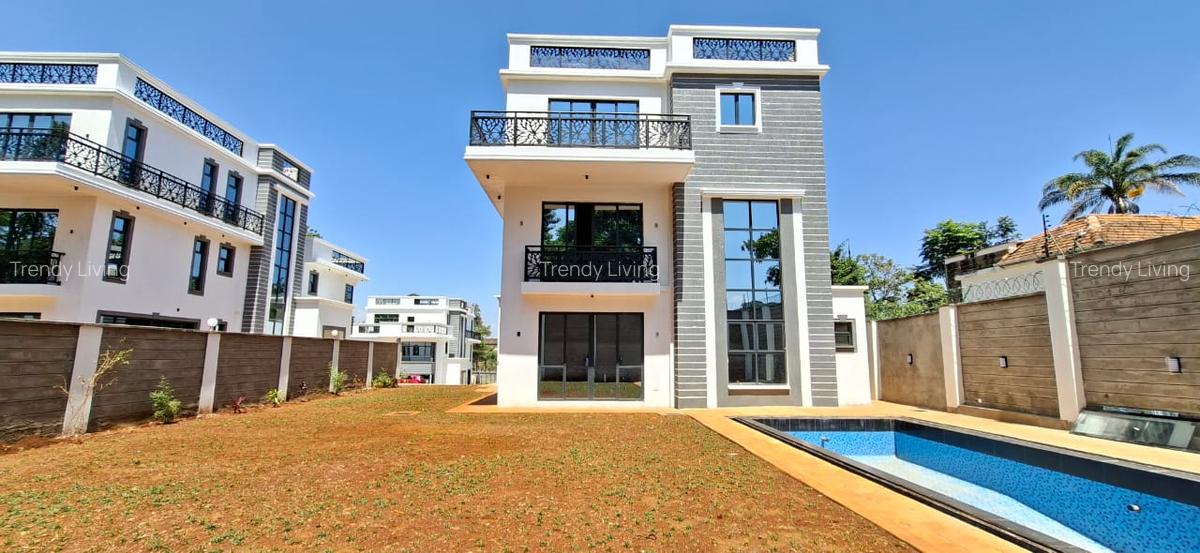 5 Bed Townhouse with En Suite in Lavington - 1