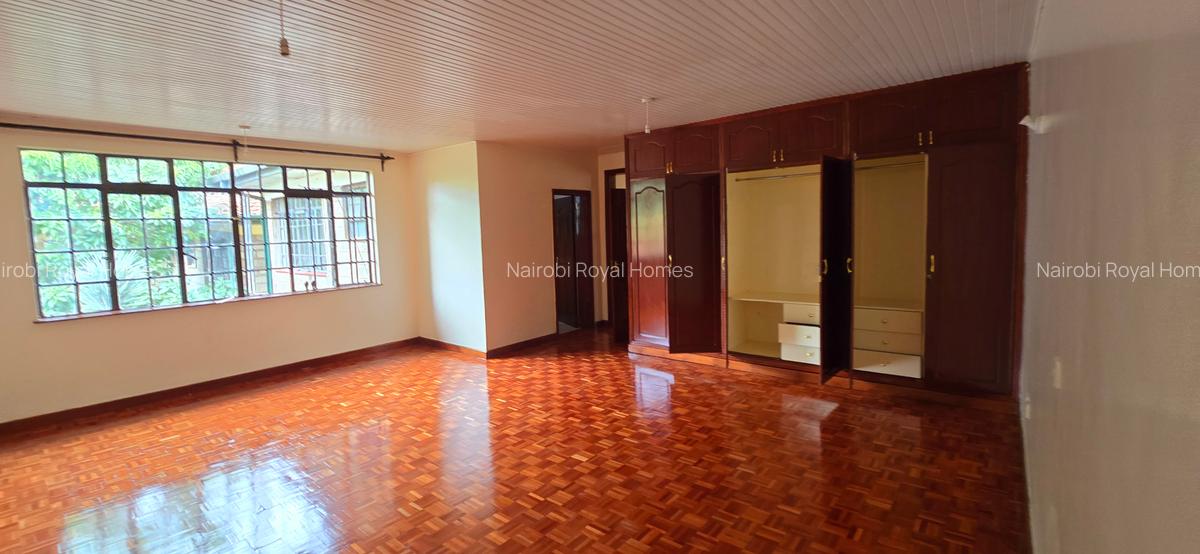 4 Bed Townhouse with En Suite at Lavington James Gichuru - 17
