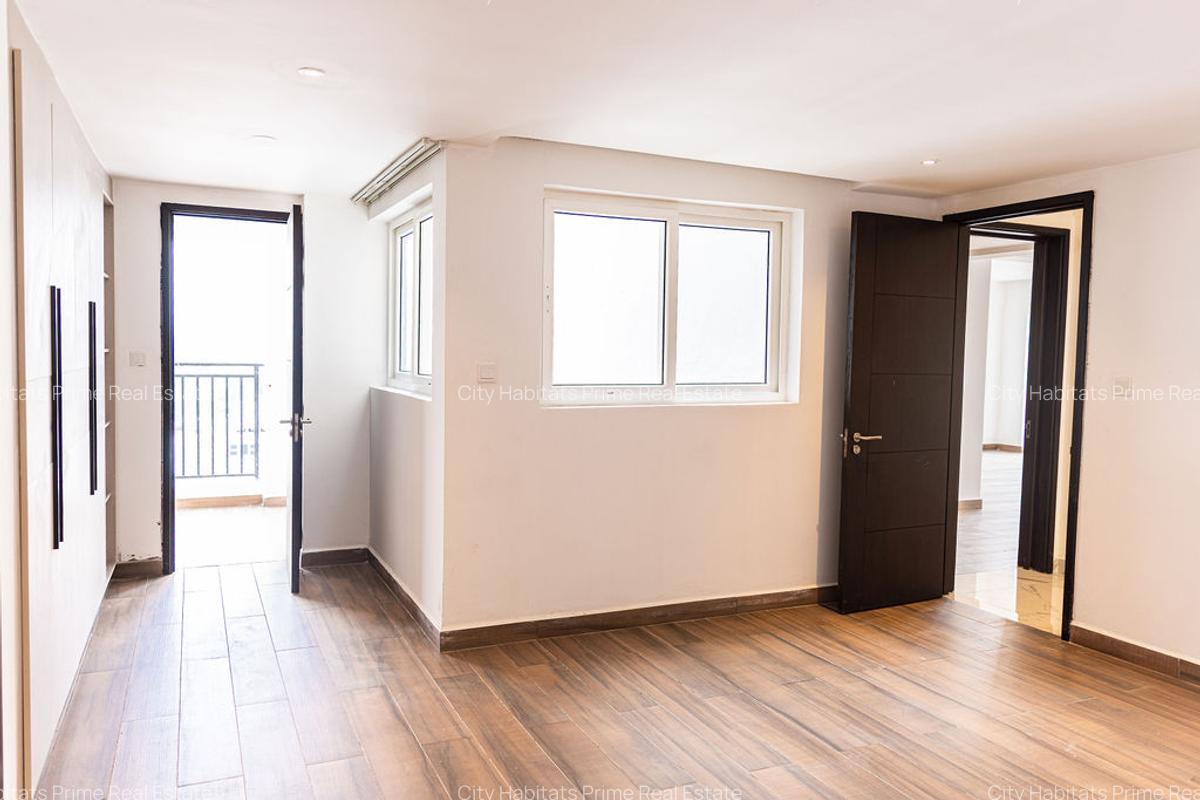 2 Bed Apartment with En Suite in General Mathenge - 4