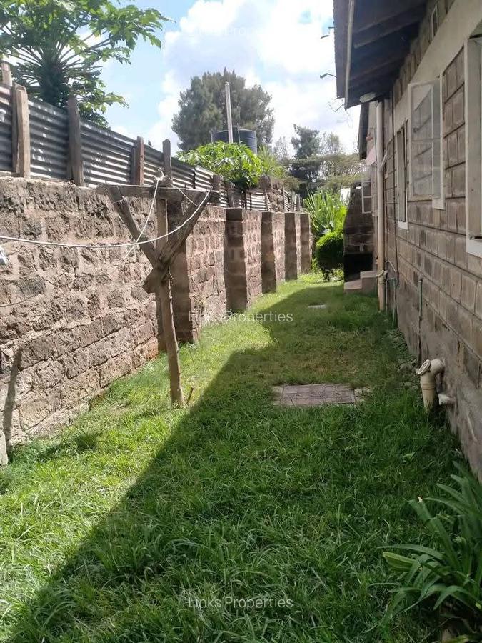 4 Bed House with En Suite at Mandela Road - 3