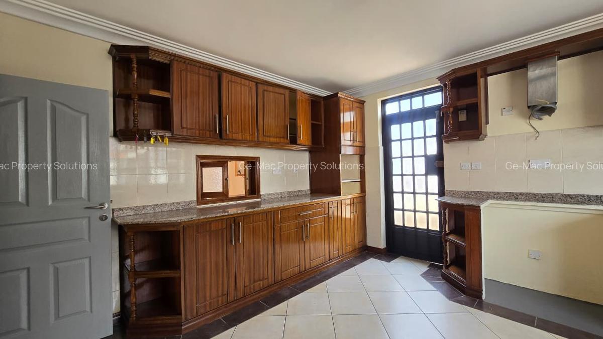 4 Bed House with En Suite in Runda - 13