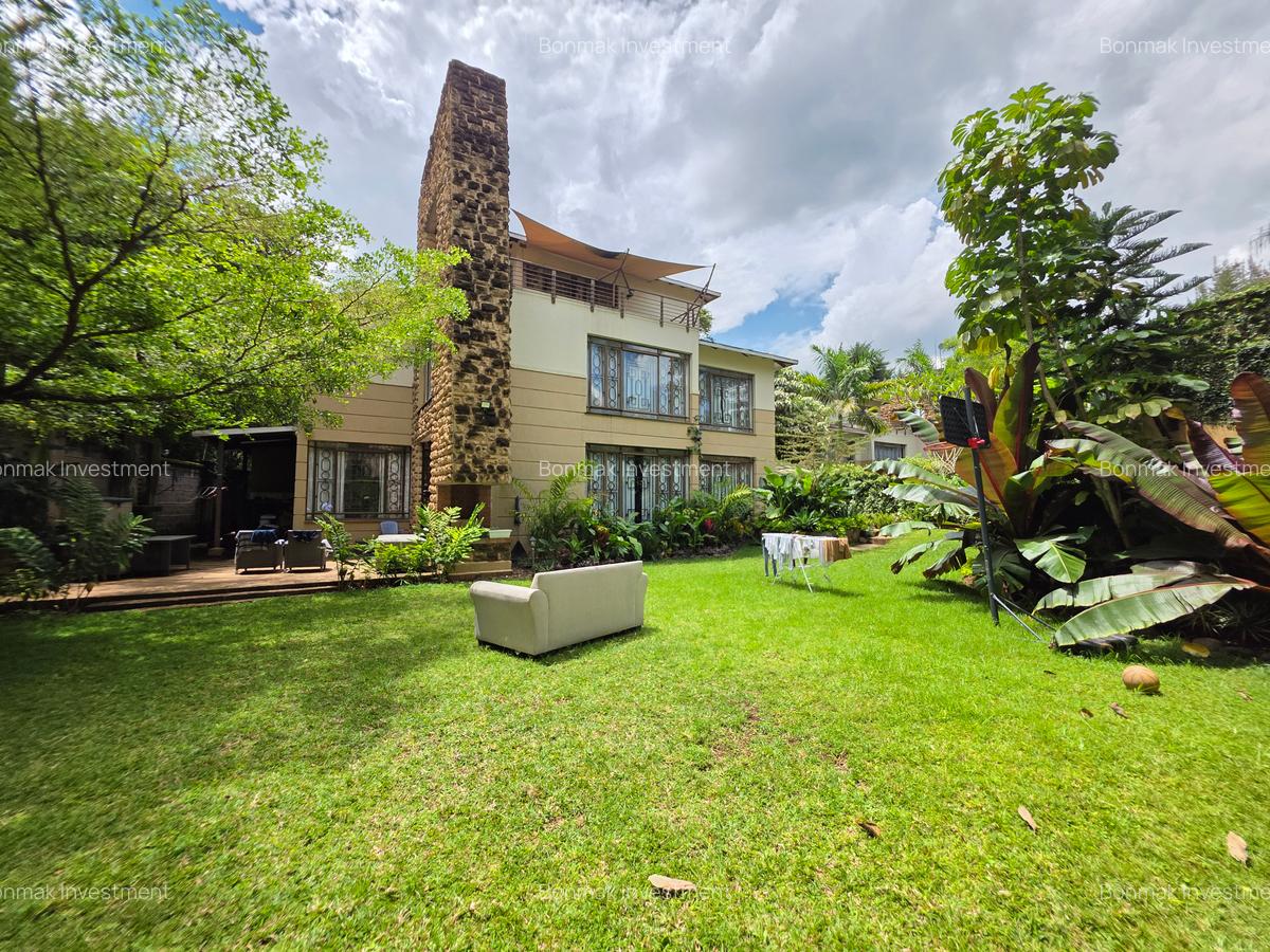 4 Bed Townhouse with En Suite at Lavington Green. - 9