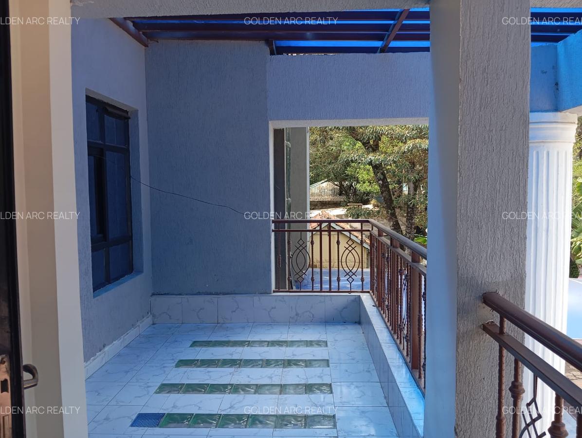 5 Bed Townhouse with En Suite in Karen - 20