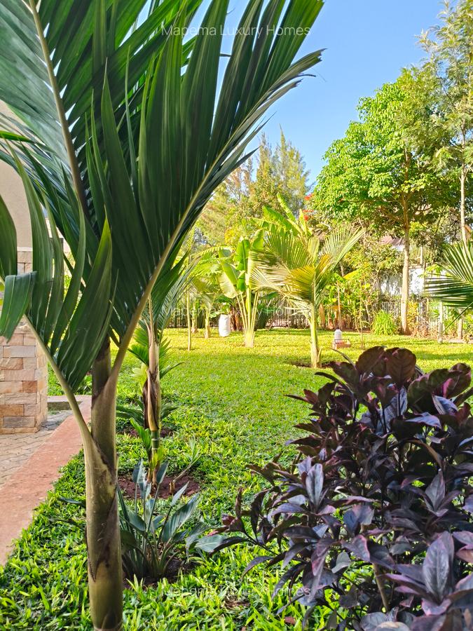6 Bed House with En Suite at Kephis - 7