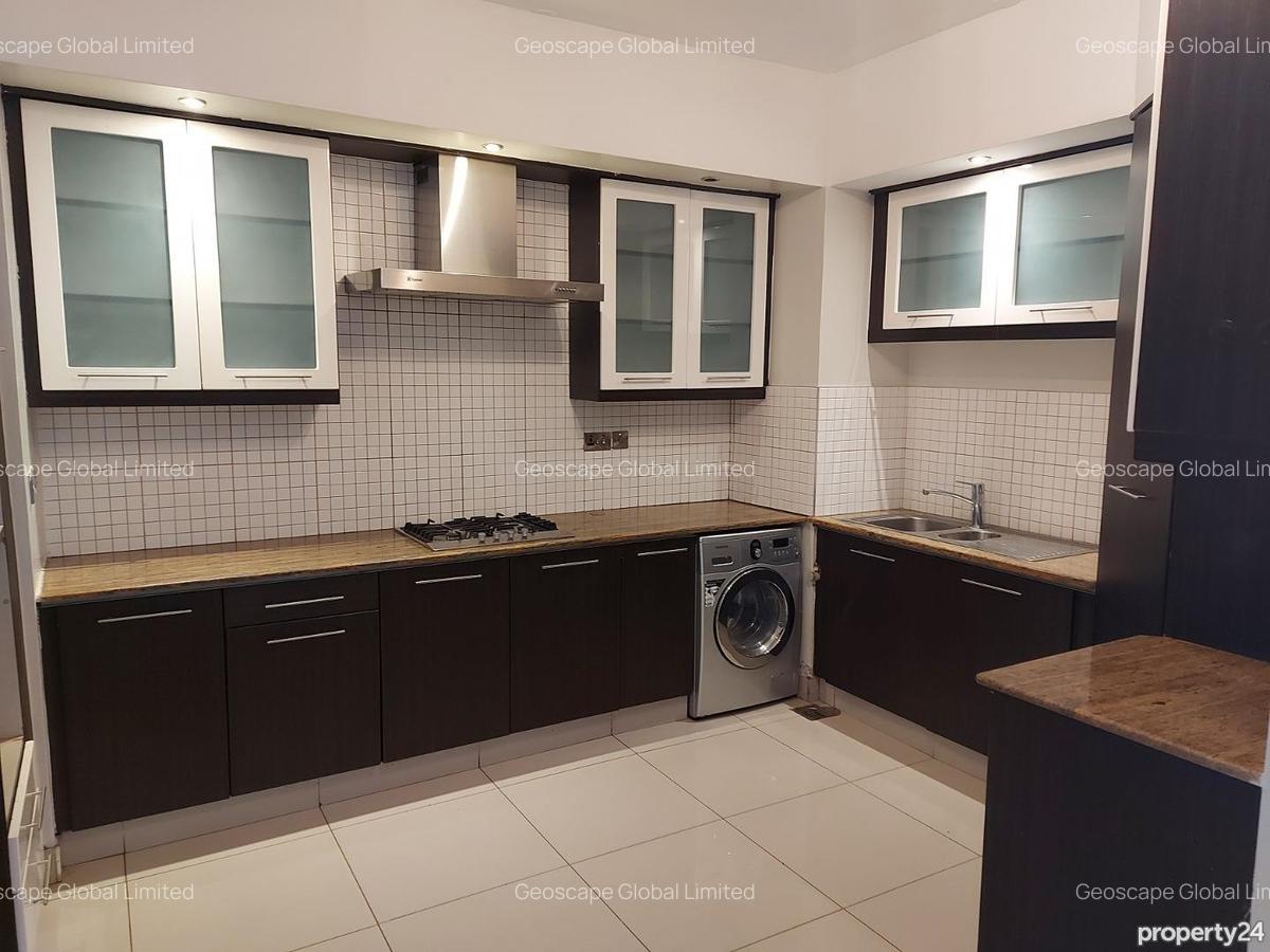 3 Bed Apartment with En Suite in Westlands Area - 11