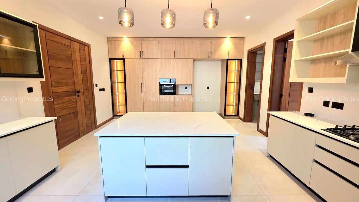 5 Bed House with En Suite in Karen - 5