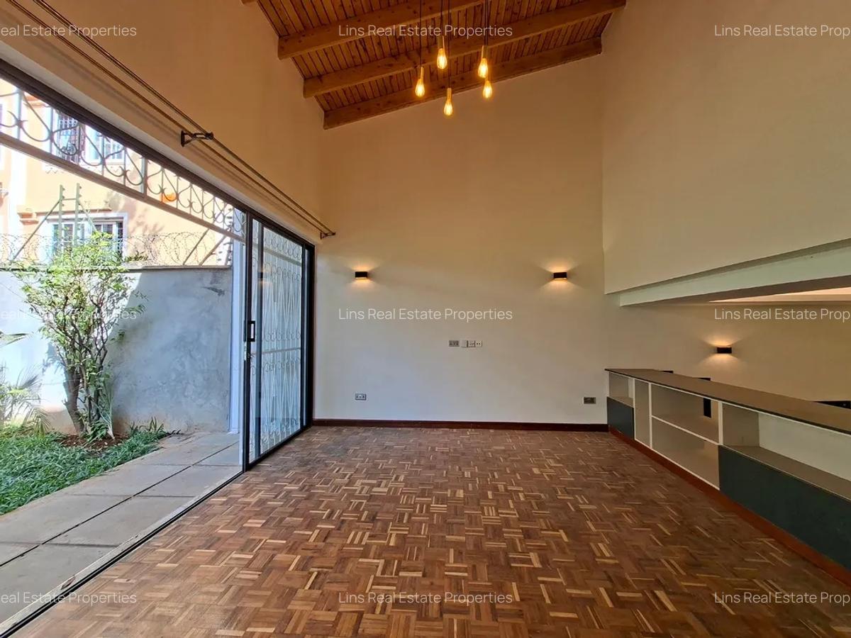 4 Bed Townhouse with En Suite in Westlands Area - 3