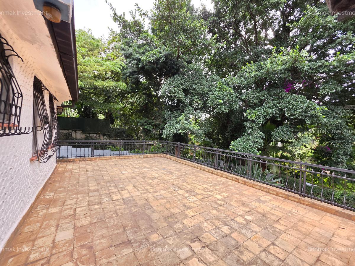 4 Bed House with En Suite at Lakeview Estate. - 5