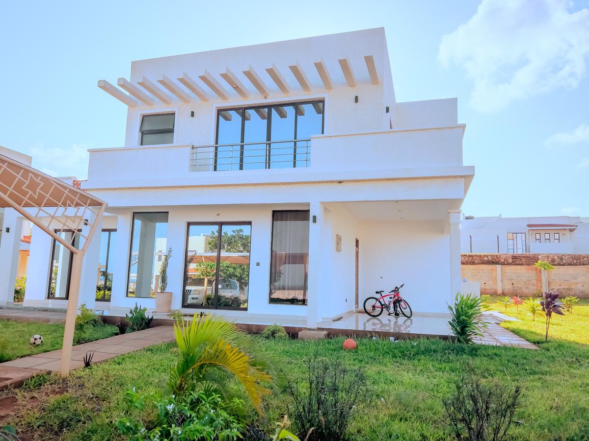 4 Bed Villa with En Suite at Malindi Highway - 12