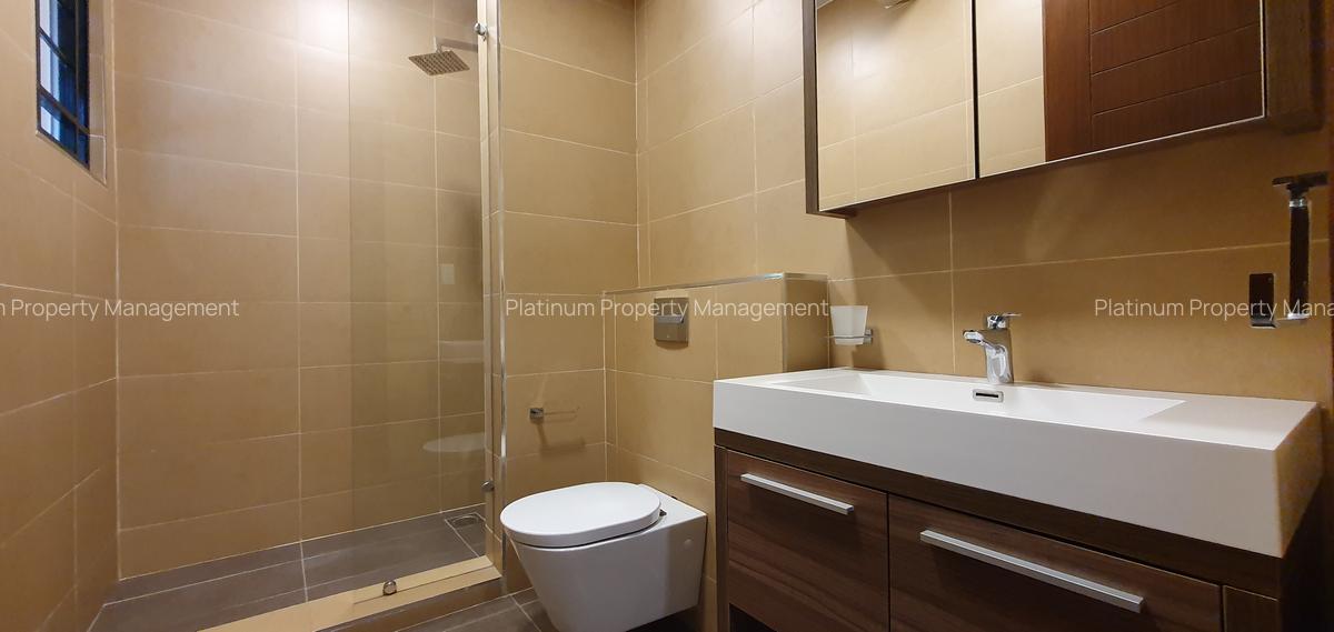 5 Bed Apartment with En Suite in General Mathenge - 6