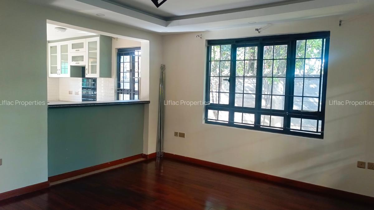 3 Bed House with En Suite in Runda - 3