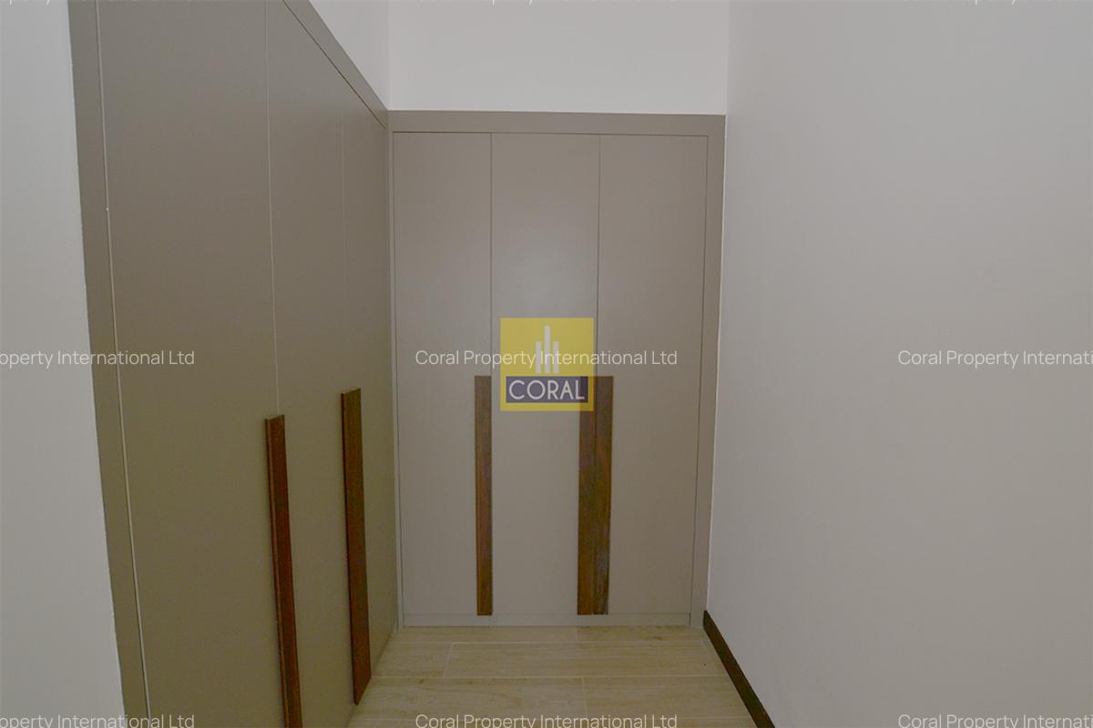 1 Bed Apartment with Swimming Pool in Rosslyn - 8