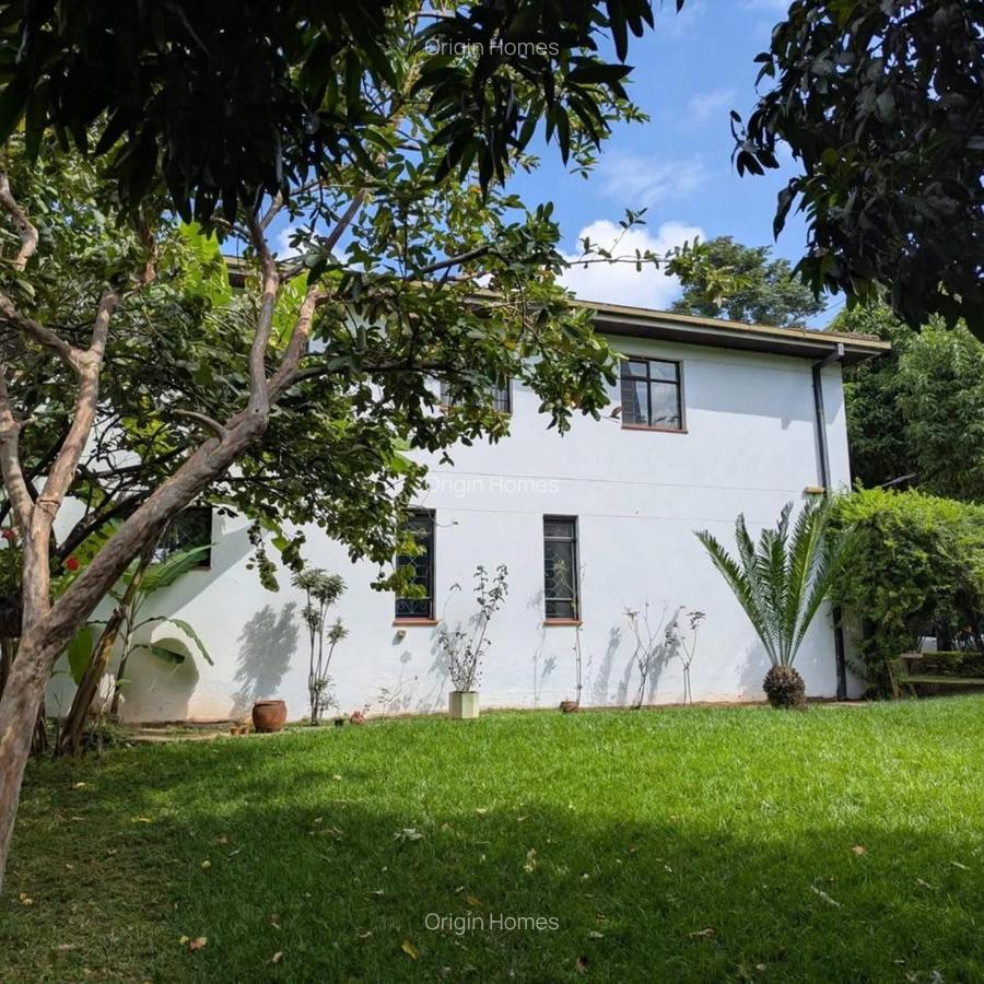 5 Bed House with En Suite at Kyuna - 3