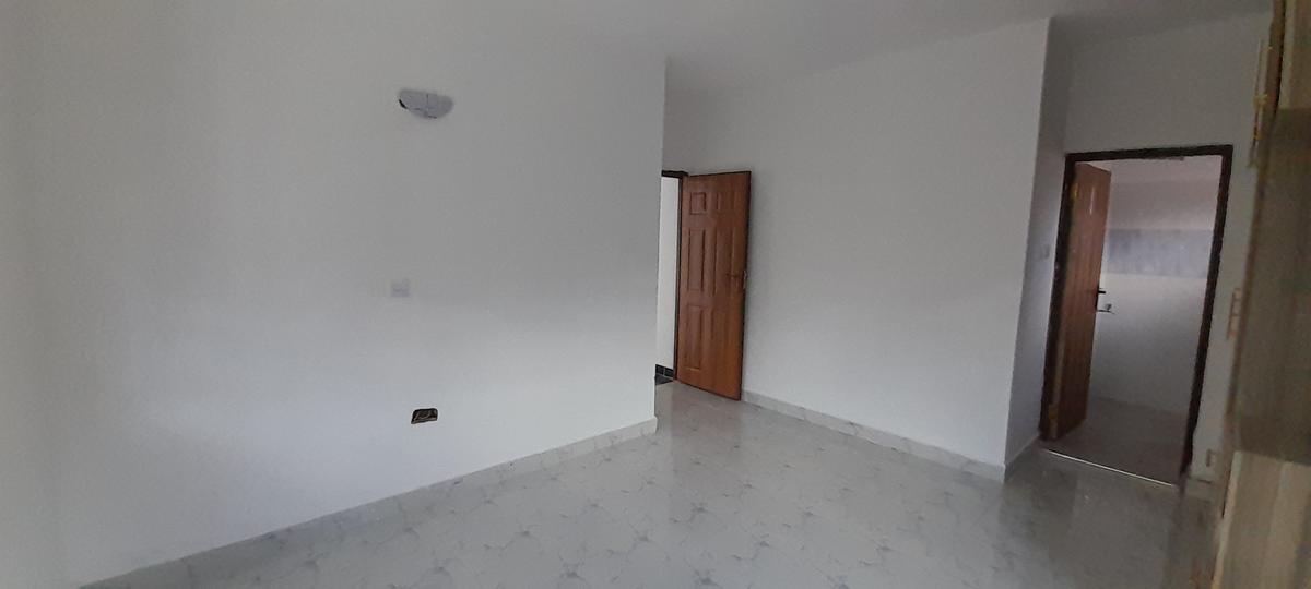 3 Bed House with En Suite at Rimpa - 13