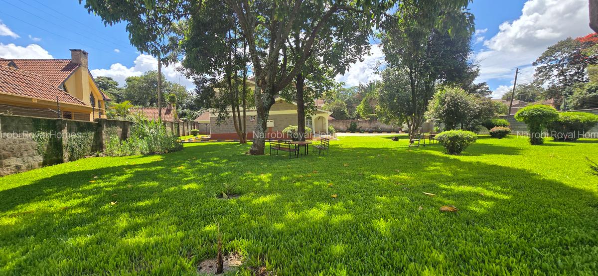 6 Bed House with En Suite at Loresho Road - 6