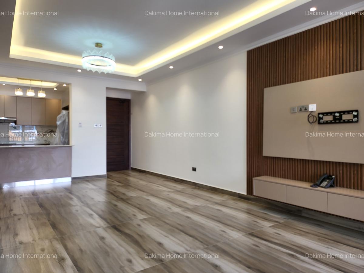 2 Bed Apartment with En Suite in Brookside - 9