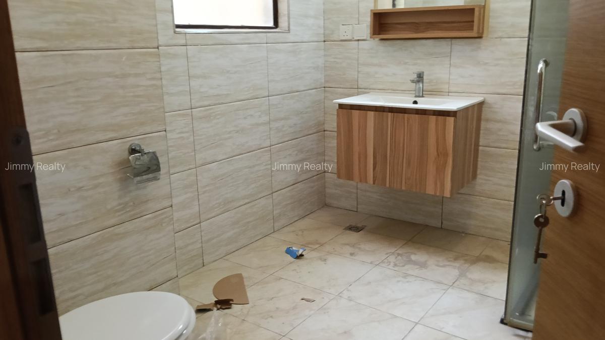 3 Bed Apartment with En Suite at Kilimani - 10