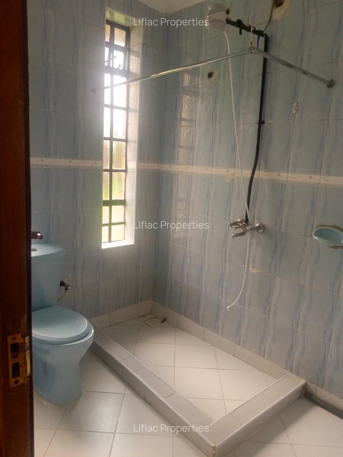 2 Bed House with Garden in Nyari - 11