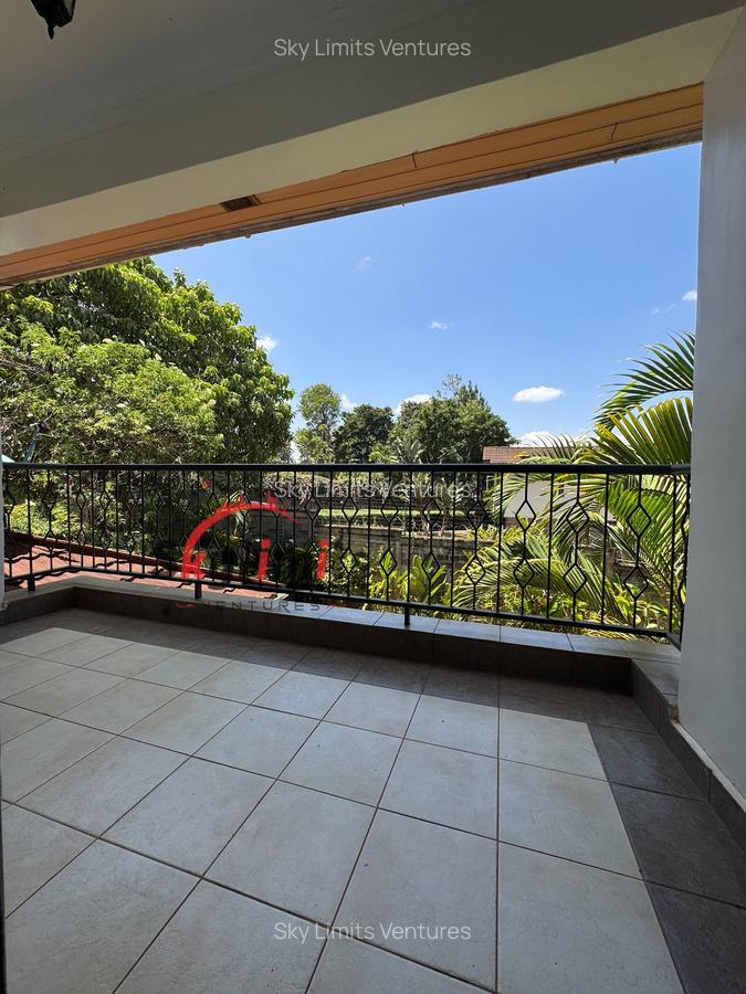 4 Bed Townhouse with En Suite at Kitisuru Rd - 12