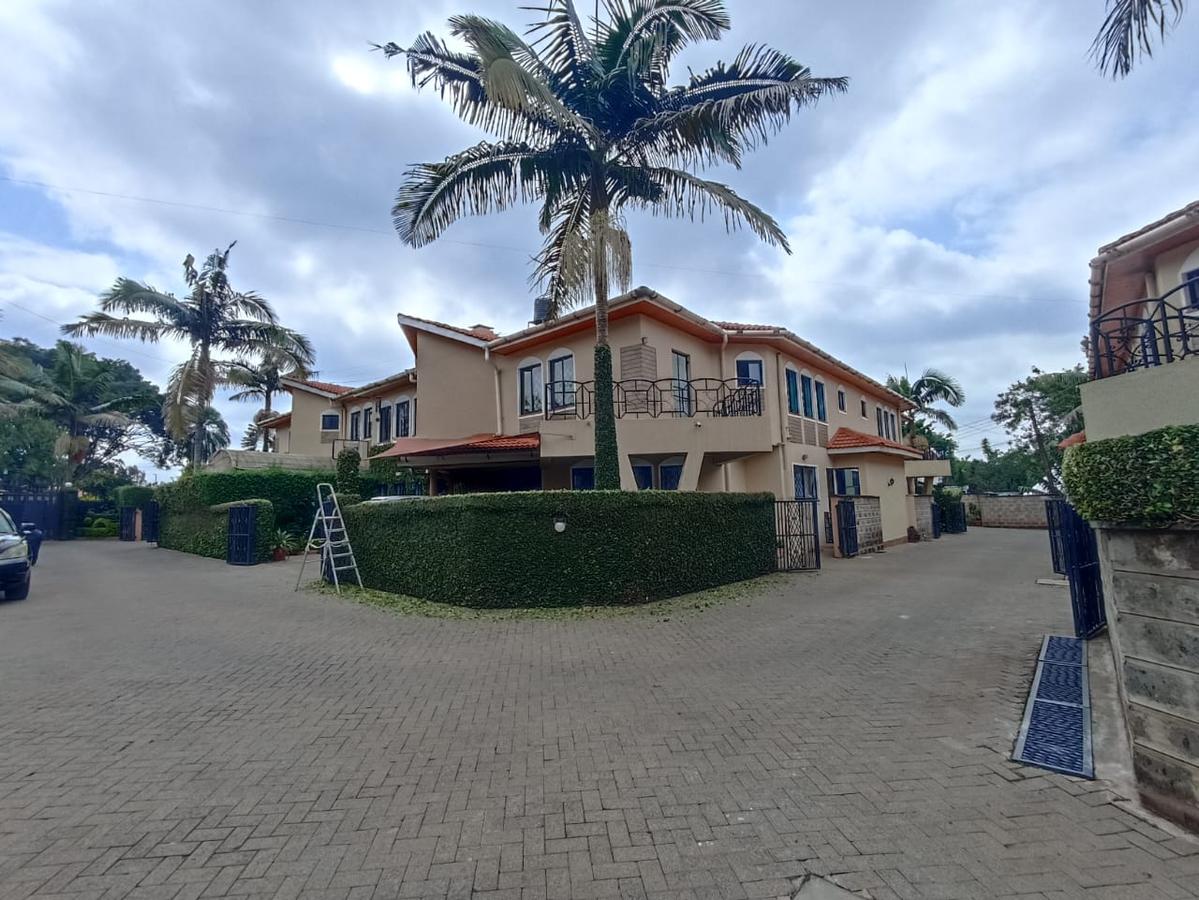 5 Bed Townhouse with Staff Quarters in Lavington - 10