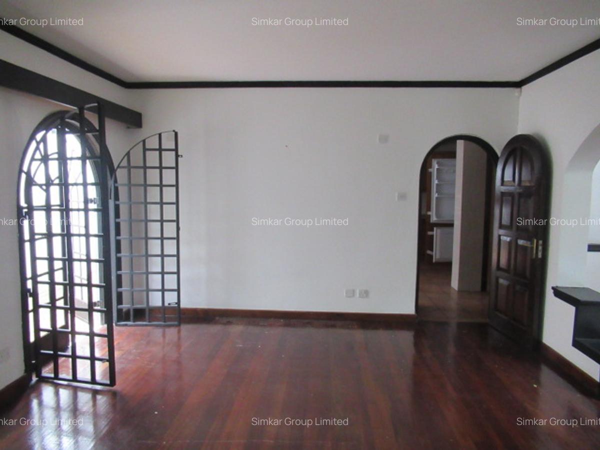 4 Bed Townhouse with En Suite at Riverside - 7