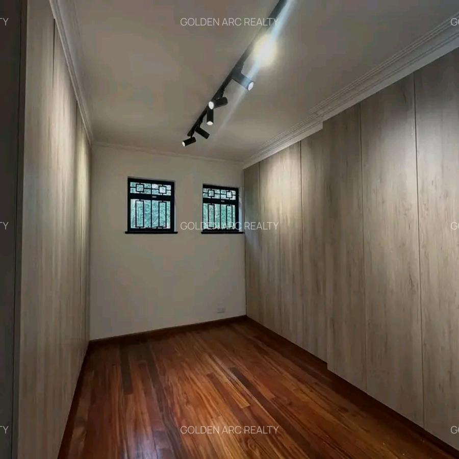4 Bed Townhouse with En Suite in Karen - 11