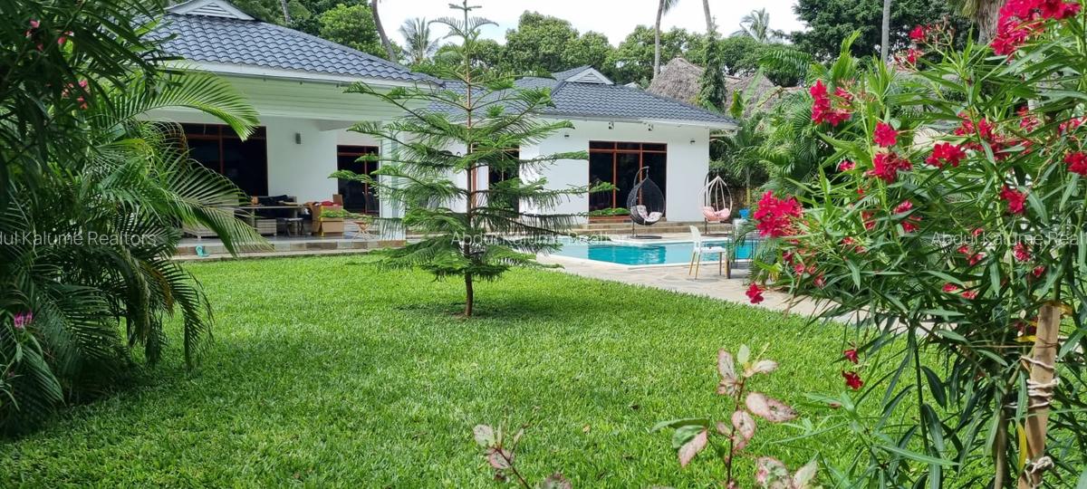 3 Bed Villa with En Suite at Mtwapa - 1