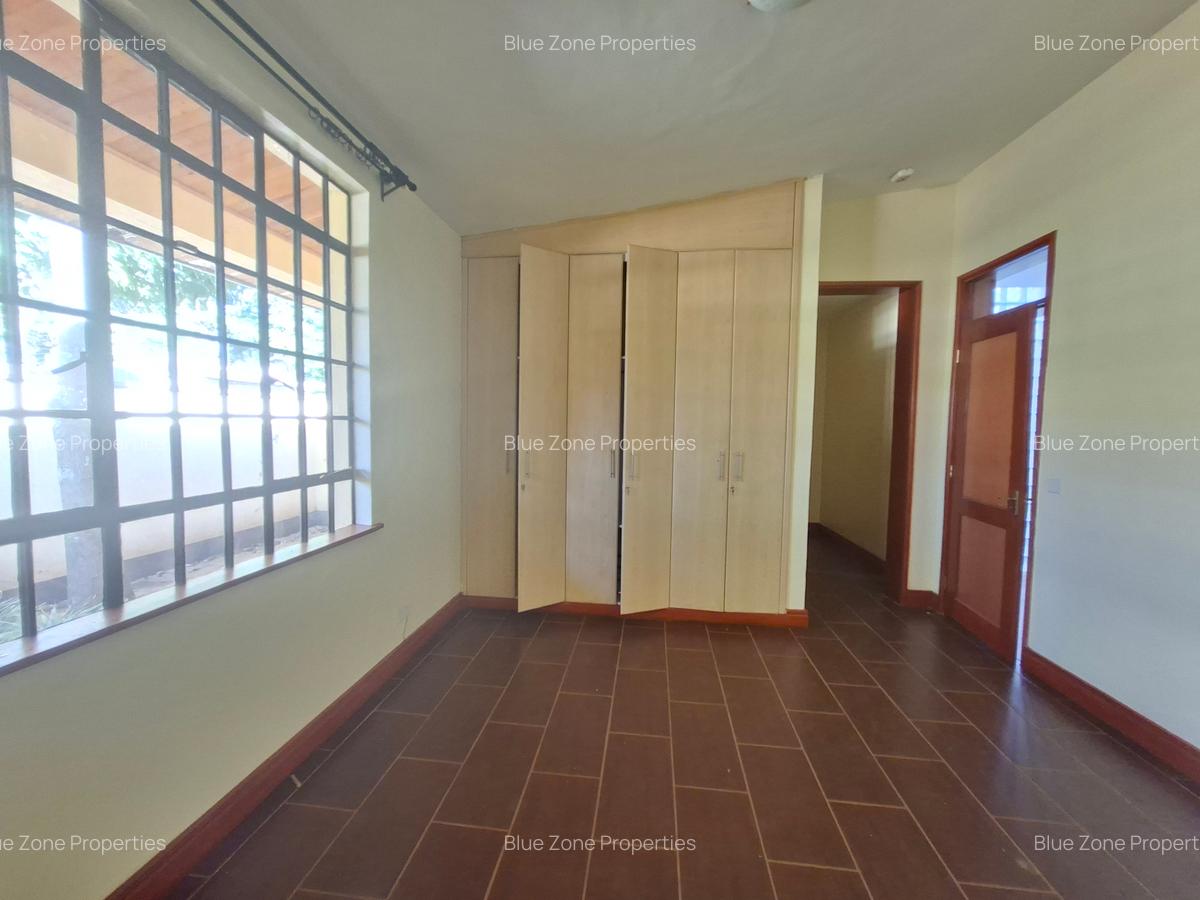 4 Bed House with En Suite at Off Benin Dr - 10