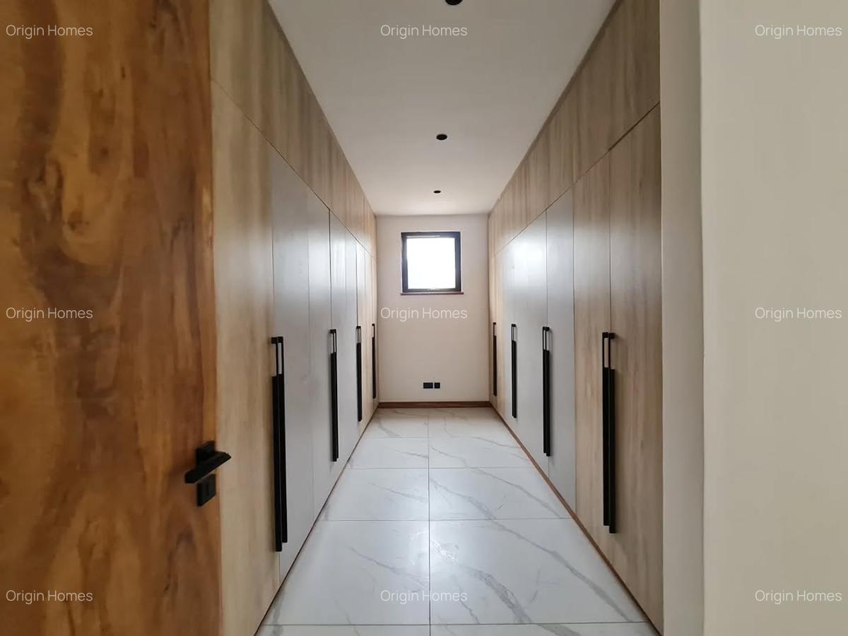 4 Bed Apartment with En Suite at Peponi Road - 5