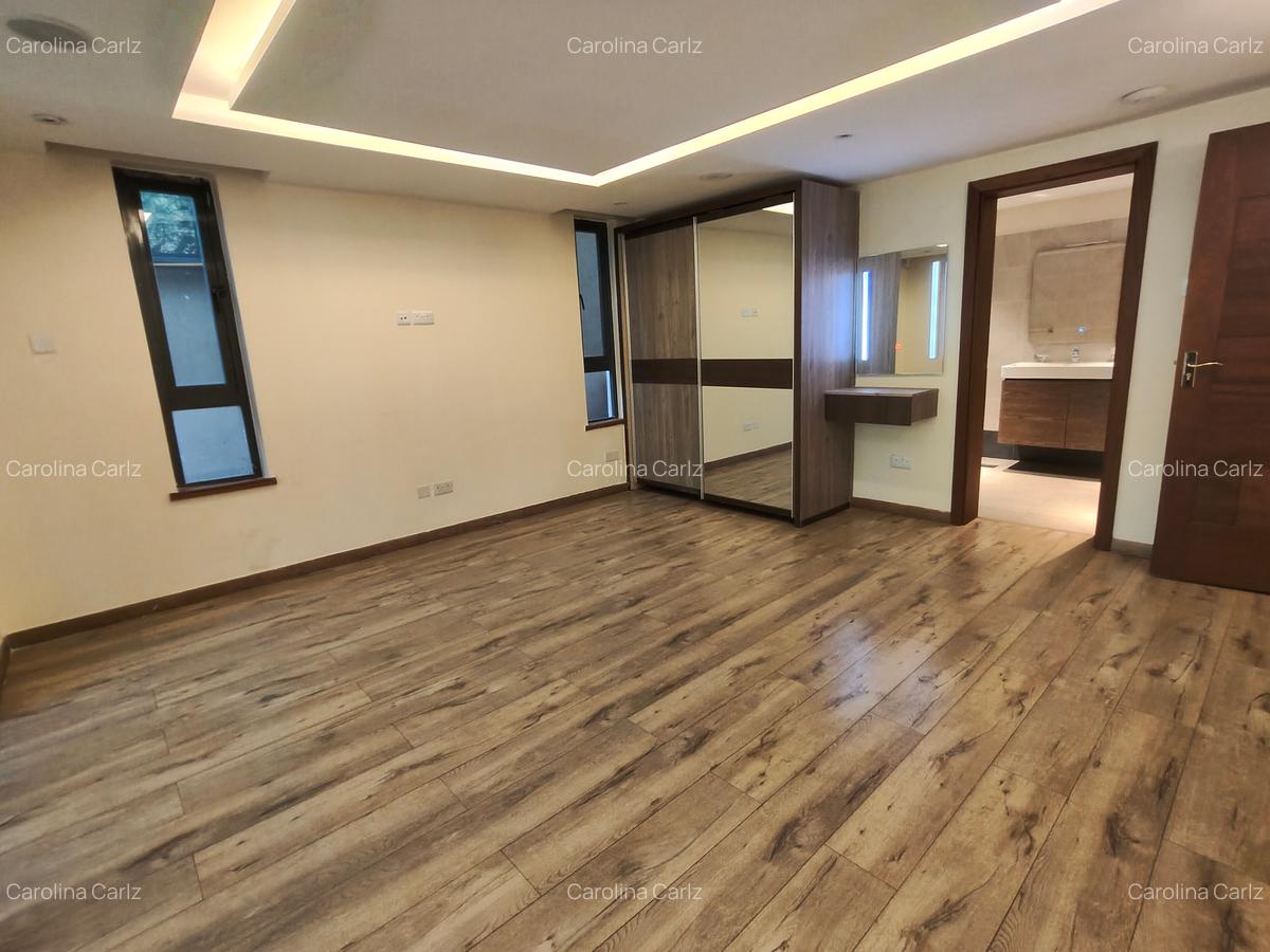 6 Bed House with En Suite at Westlands - 15