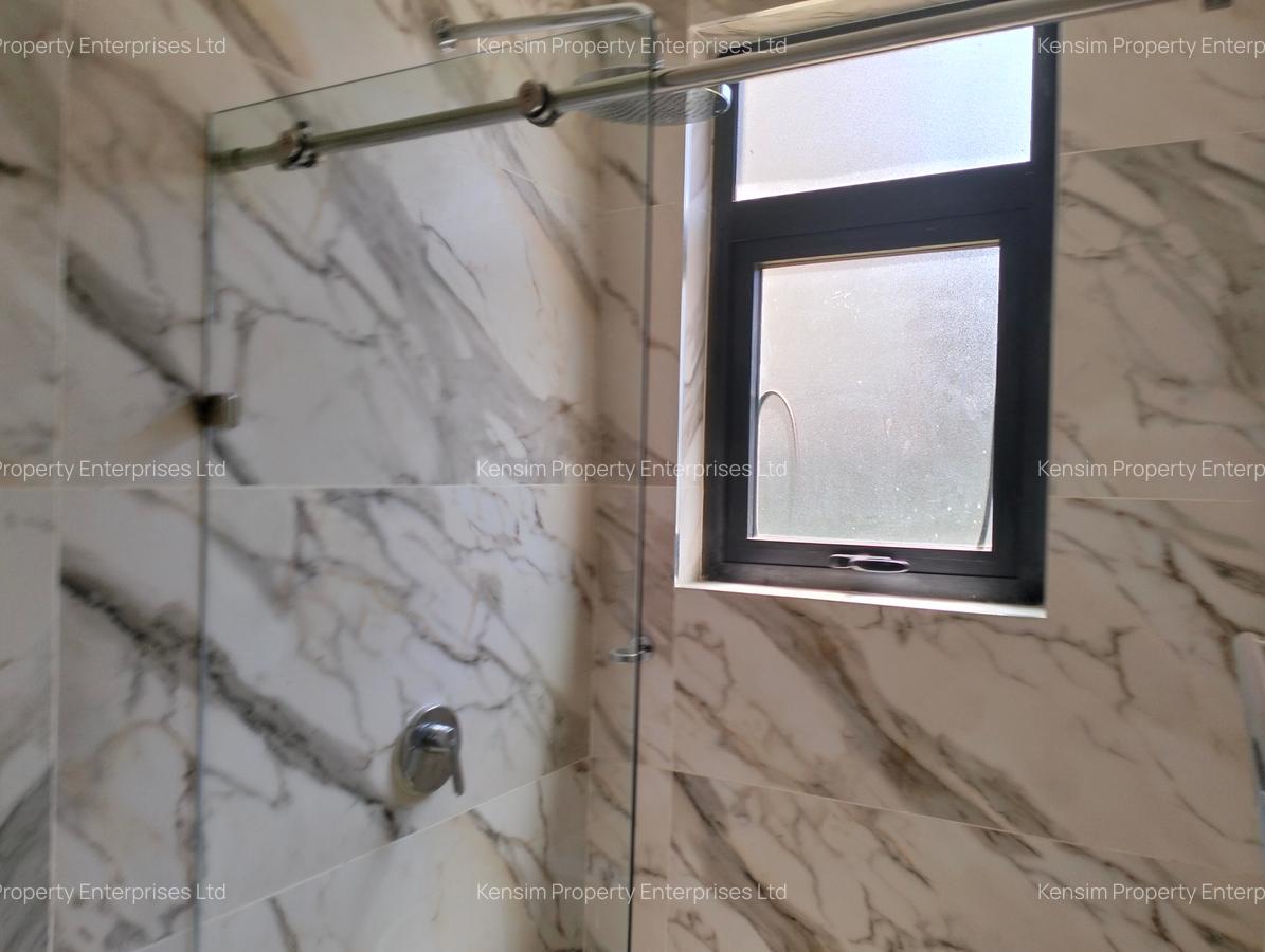 4 Bed Townhouse with En Suite in Lavington - 15