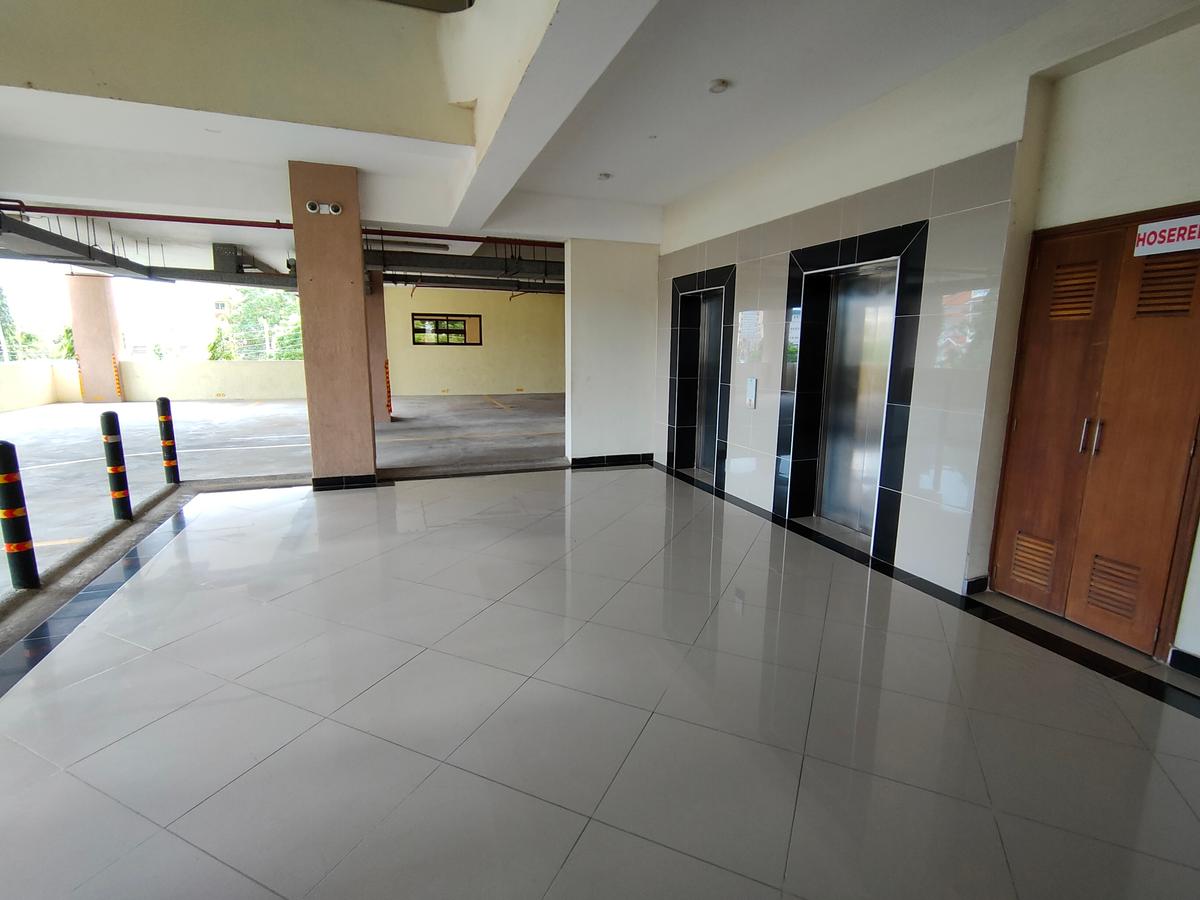 3 Bed Apartment in Kizingo - 4