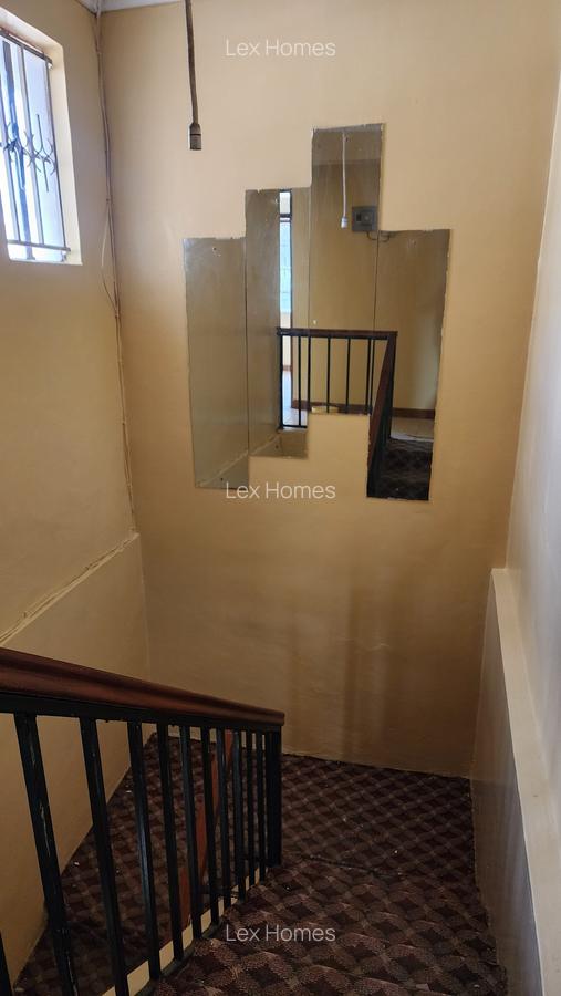 4 Bed House with En Suite at Rimpa Road - 9