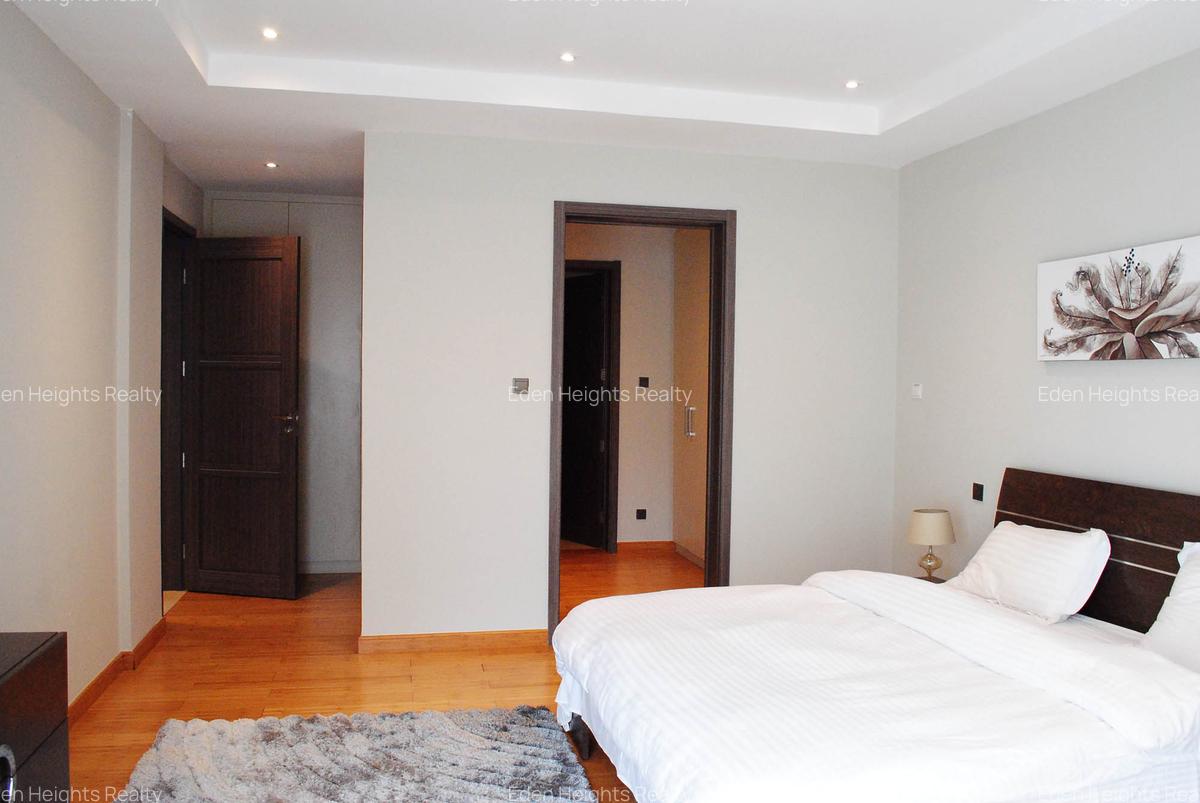 Furnished 3 Bed Apartment with En Suite in Riverside - 9