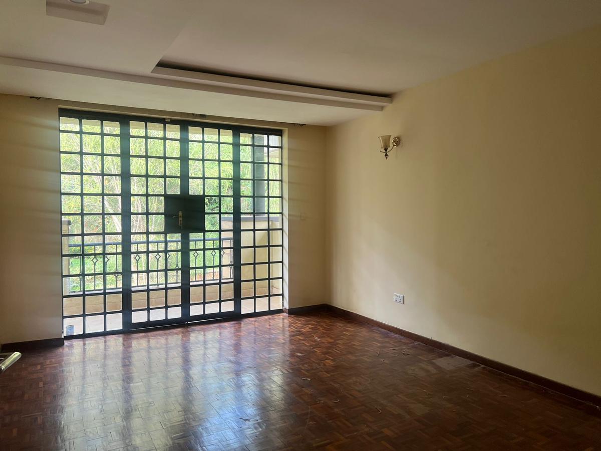 4 Bed Townhouse with En Suite in Kitisuru - 10