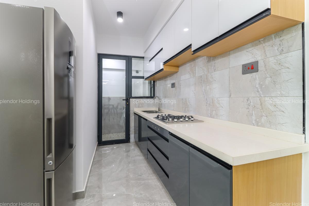 2 Bed Apartment with En Suite in Lavington - 9