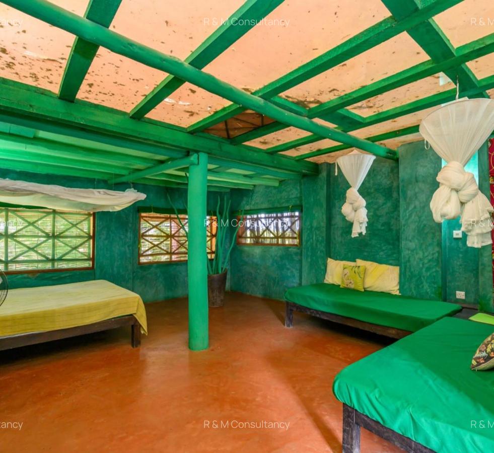 5 Bed House with En Suite in Watamu - 9