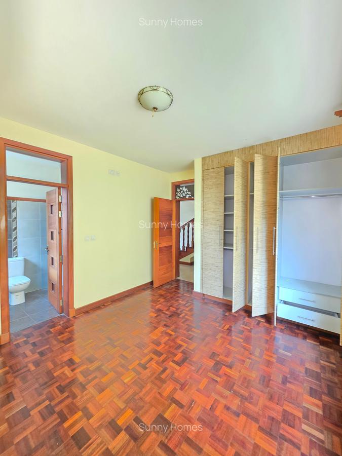 4 Bed Townhouse with En Suite at Amboseli - 11