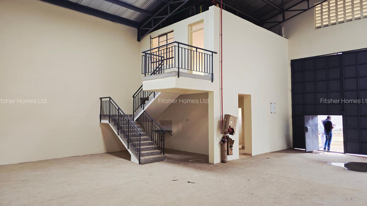 Warehouse with Service Charge Included in Mombasa Road - 9