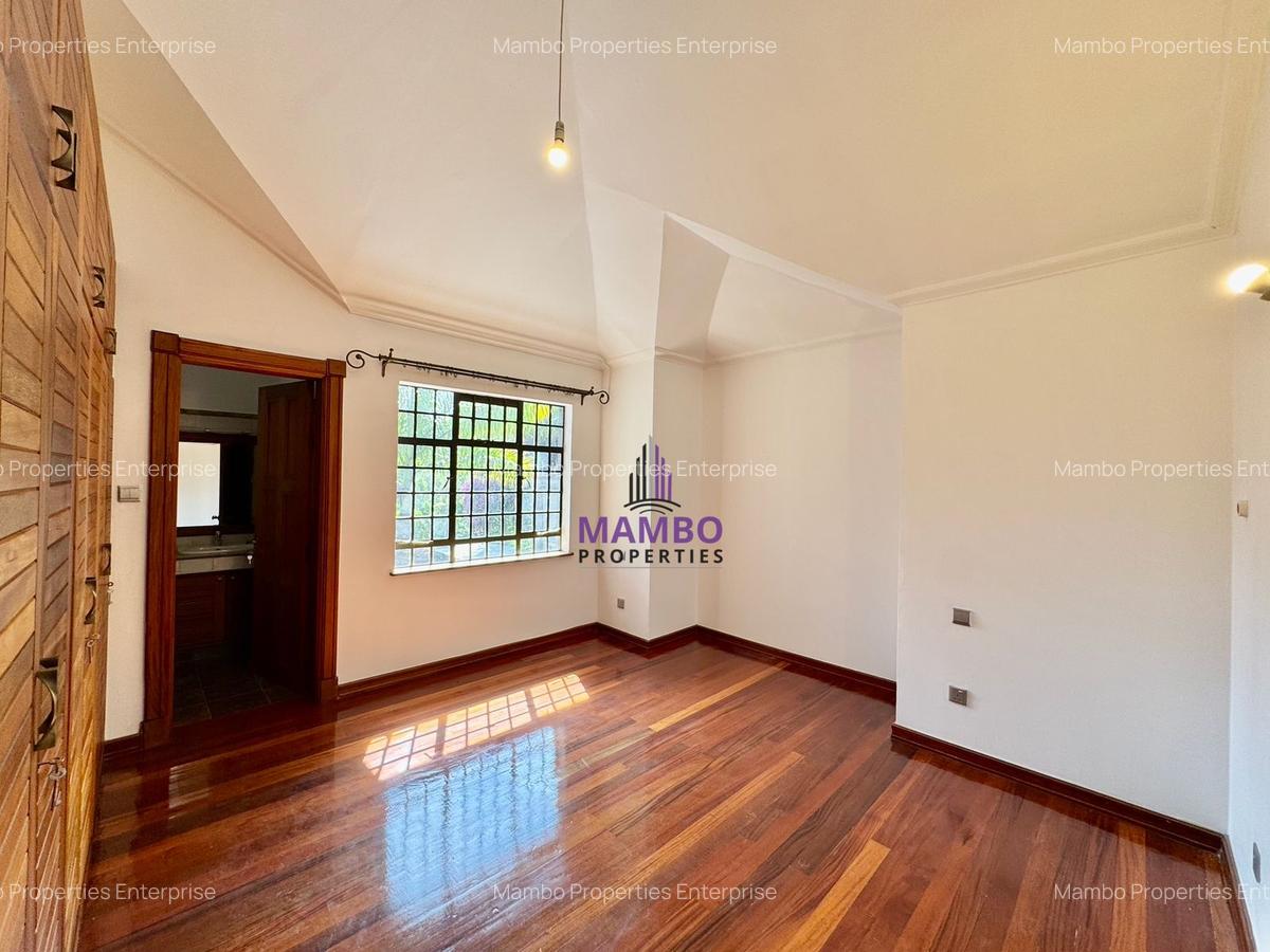 4 Bed Townhouse with En Suite at Peponi Rd - 11