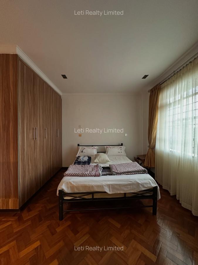 5 Bed Townhouse with En Suite in Kitisuru - 13