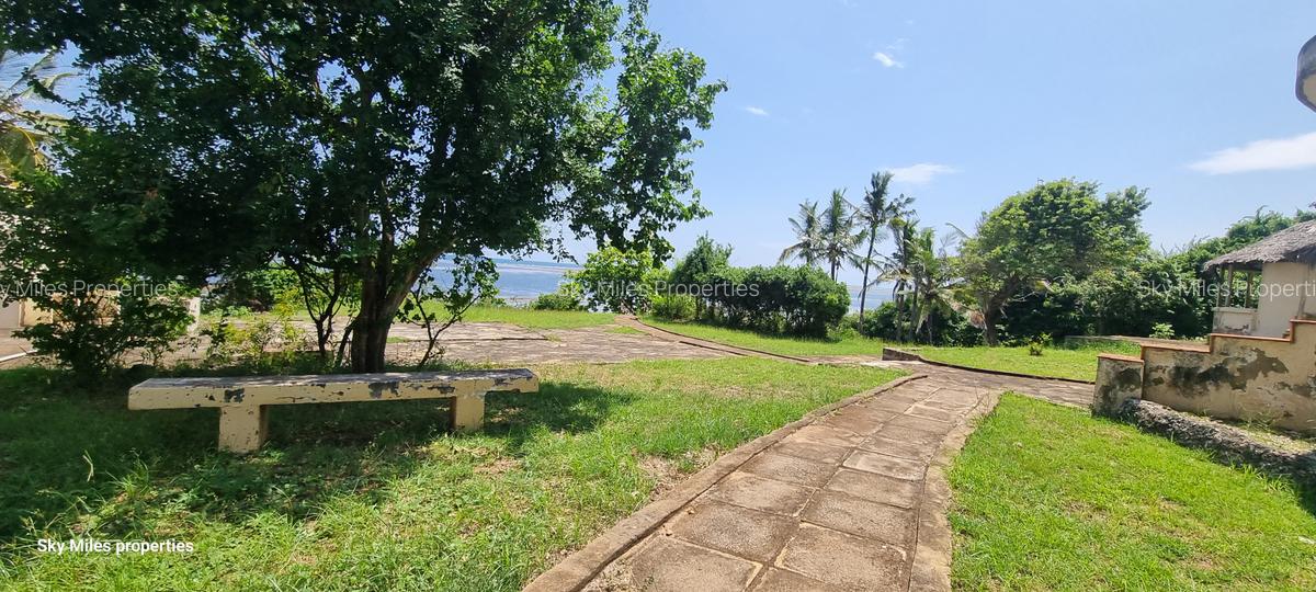 2.5 ac Land at Serena - 4