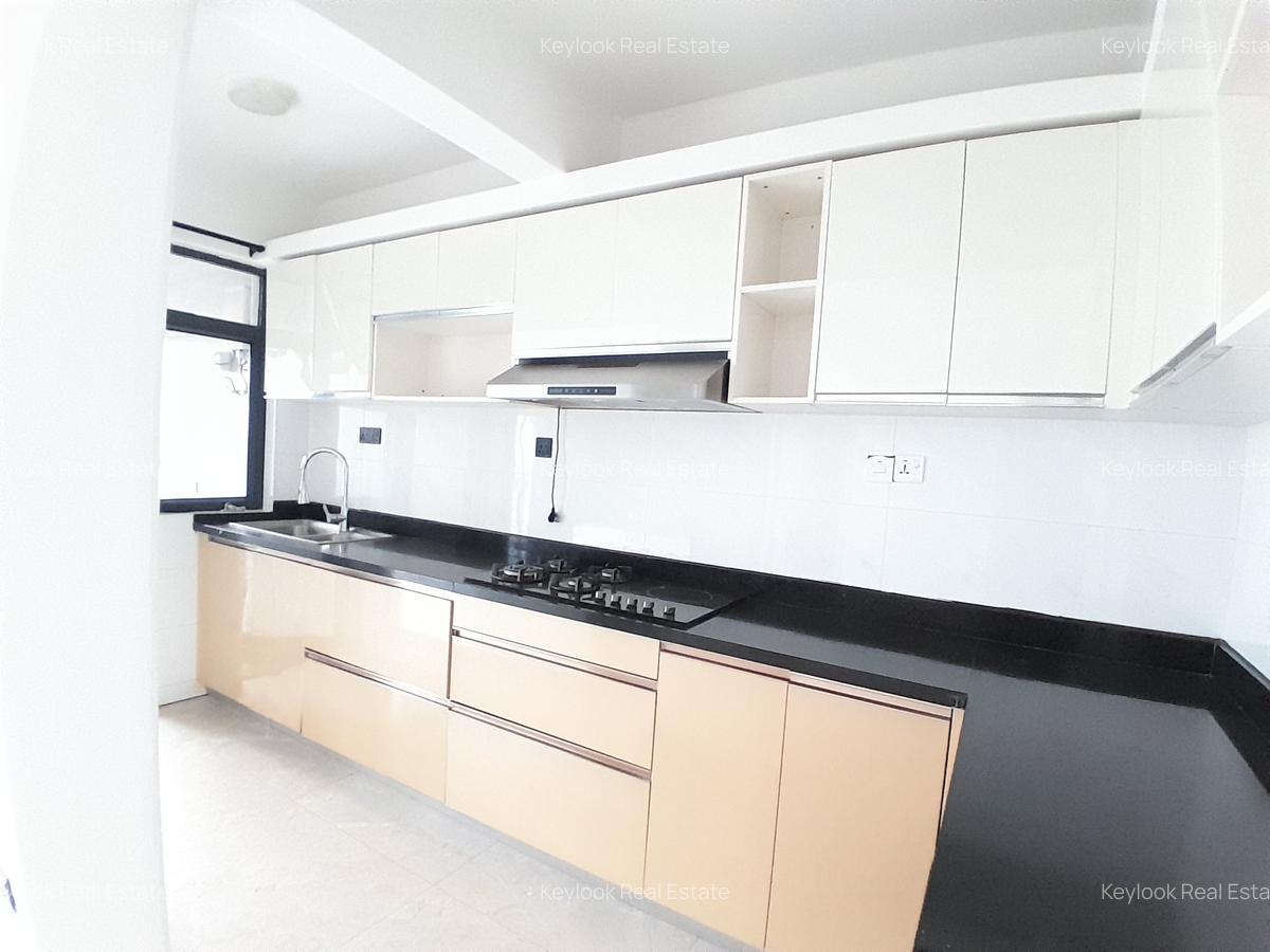 2 Bed Apartment with En Suite at Off Mbaazi Avenue - 4