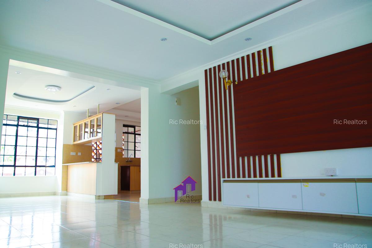 3 Bed Apartment with En Suite in Lavington - 6