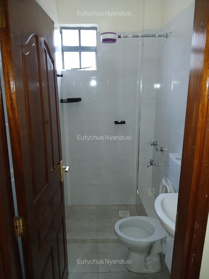 Serviced 2 Bed Apartment with En Suite at Amara Lane - 11